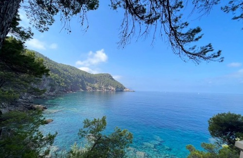 Banyalbufar House | Stunning location on the cliff, directly on the sea – Villa Banyalbufar