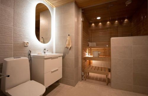 Kuopio Apartment | Experience Ocean View Loft with Free Street Parking