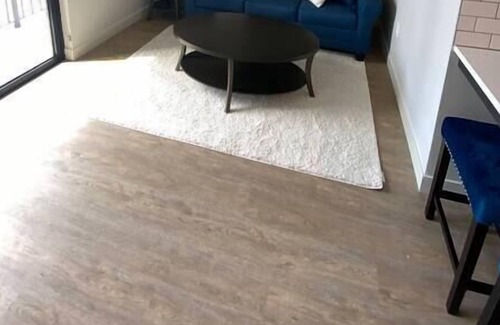 Downtown Apartment | Top-Rated 1 Bedroom Apartment in Downtown QC