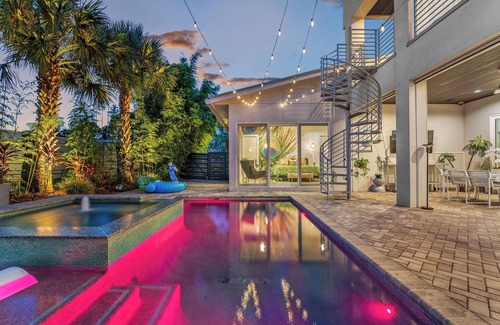 Baldwin Park Villa | Artsy Winter Park Home with Unique Nintendo Game Room