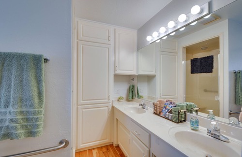 Medford House | Scenic Medford Getaway with Pool and Panoramic Views