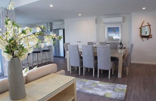 Matarangi House | Modern Harbourfront Beach House with Ocean Views & Breakfast