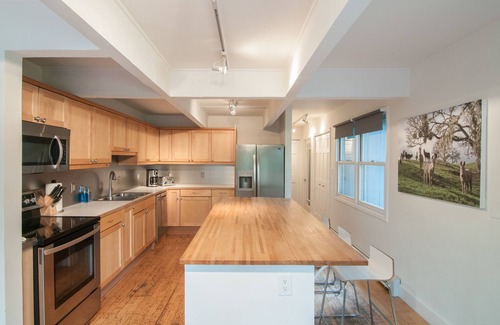 Mount Tremper House | Modern Barn Retreat Near Woodstock with Pool & Hot Tub