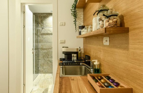 Netanya Apartment | Modern Studio Steps from the Beach in Netanya