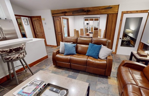 Snowmass Village Condo | Premier Ski-In/Out Snowmass Retreat with Pool & Hot Tub