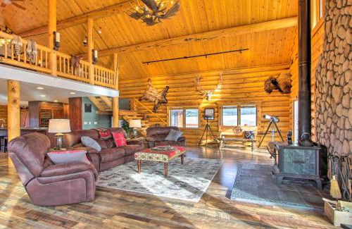 Philipsburg House | Scenic Mountain-View Ranch with Hot Tub & Family-Friendly Amenities