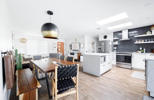 Rancho Feliz House | Modern Getaway with Ocean View, Hot Tub & Fire Pit