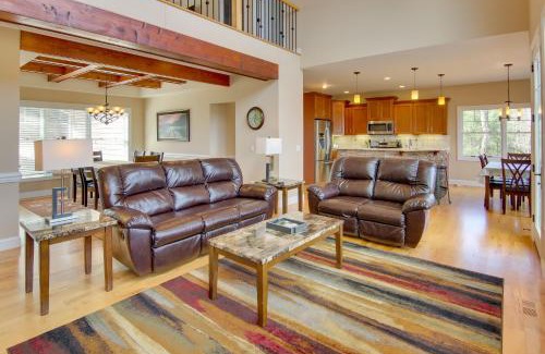 Nebo House | Scenic Nebo Lake House with Deck and Family-Friendly Perks
