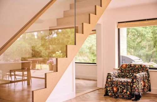 Norwich House | Modern River Retreat with Spa and Hot Tub Amenities