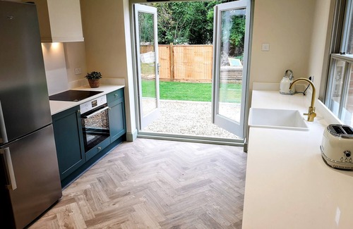 New Forest District Cottage | Charming New Forest Cottage Near Paultons Park & Peppa Pig World