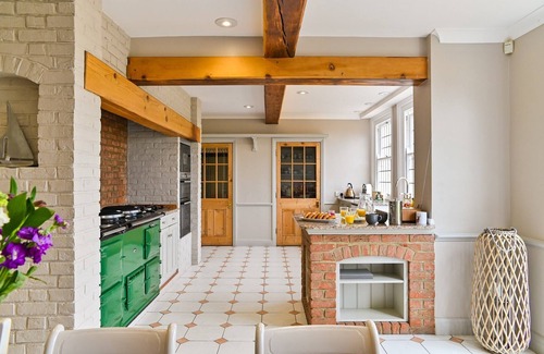 New Forest District House | Premier New Forest Retreat with Oceanfront Amenities