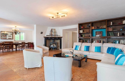 Calozzo Villa | Gorgeous Villa Angelina: Pool and Beach Access at Lake Como