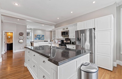 Pittsburgh House | Historic 100-Year-Old Victorian: Rated 9/10 for Families