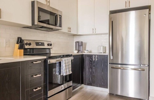 Downtown Louisville Apartment | Cozy Nulu 1BR Suite with Pool & Pet-Friendly Amenities