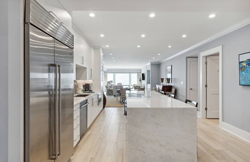 Ocean Point Condo | Impressive Oceanfront Condo with Pool and Beach Access
