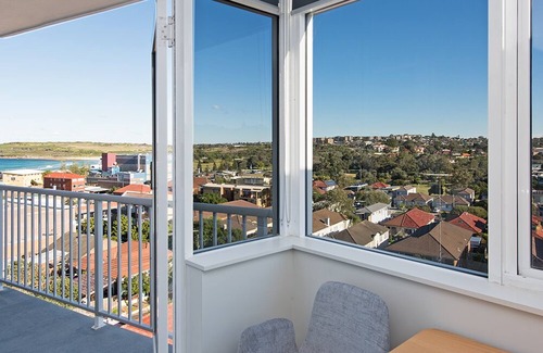 Maroubra Apartment | Oceanfront Retreat: H324 with Breathtaking Views