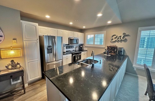 Washington Condo | Ocean View Retreat with Pool, Spa & Hot Tub – 10/10 Rated
