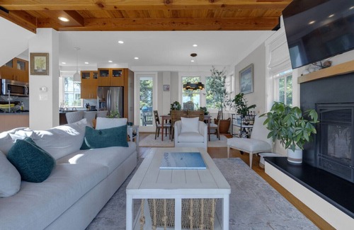 Cape Neddick House | Ocean View Cliffside Escape with Family-Friendly Amenities