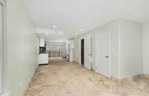 Imperial Beach House | Oceanfront Townhome with Pet-Friendly Amenities