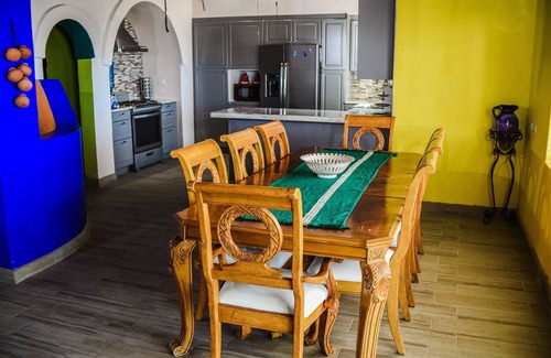 Las Conchas House | Beach Casa de los Abuelos: Kids Welcome, Oceanfront Retreat