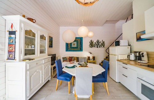 Chissay-en-Touraine House | Private Villa for 3 Guests: Pet Friendly & Top-Rated Stay