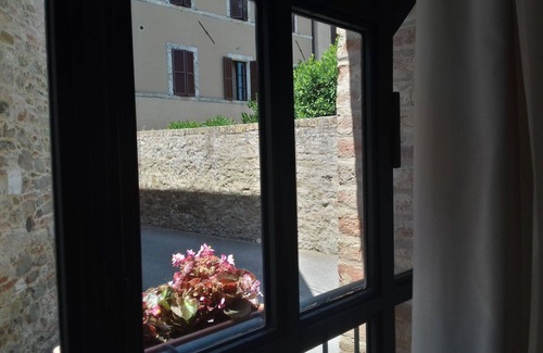 San Giovanni d'Asso House | Private Villa near Montalcino with Pool and Scenic Views