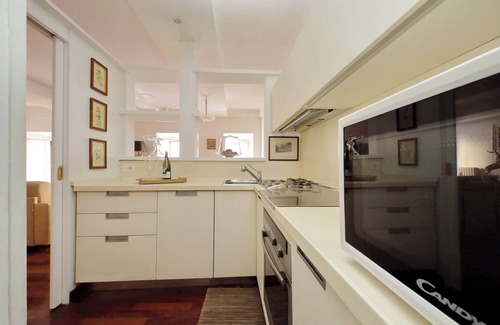 Rome City Centre Apartment | Unforgettable Pantheon View Experience in Rome Awaits