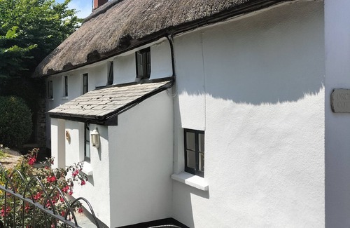 Hartland Cottage | Exclusive Devon Cottage with Private Pool & Ocean View