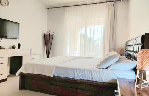 Safaga Apartment | Guest Rated 10/10: Poolside 1-Bed Retreat at Veranda Sahl Hasheesh