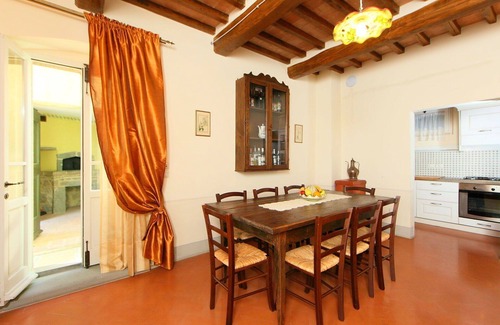 Cortona Villa | Private Villa for 6 with Pool, Pets Allowed & Top Rating