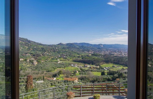 Margine Coperta-Traversagna Villa | Stunning private villa for 9 guests with private pool, WIFI, A/C, TV, balcony and parking