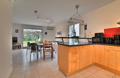 Cheray House | Elegant Private Villa for 10 with Oceanfront Views & More