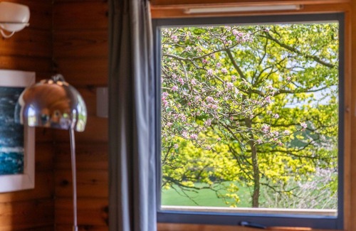 Brazzacott House | Stunning private villa for 2 guests with hot tub, WIFI, TV, terrace, pets allowed and panoramic .