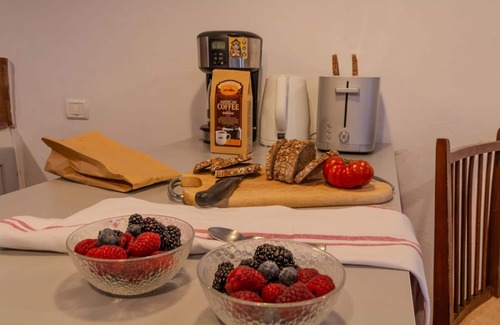 Pergine Valdarno House | Cozy Villa for Two with Hot Tub & Pet-Friendly Amenities