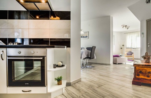 Sveti Vid Dobrinjski Villa | Indulgent Private Villa with Pool, Hot Tub & Ocean Views