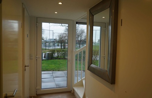 Graft House | Stunning private villa for 10 guests with WIFI, pool, TV and terrace