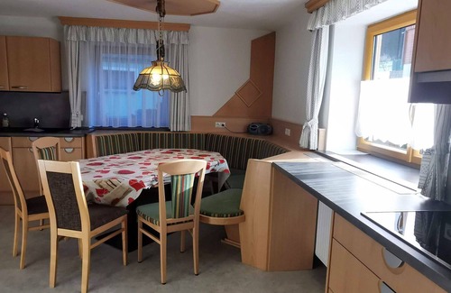Niederoeblarn House | Private Villa for 10 Guests: Pets Welcome & Great Amenities