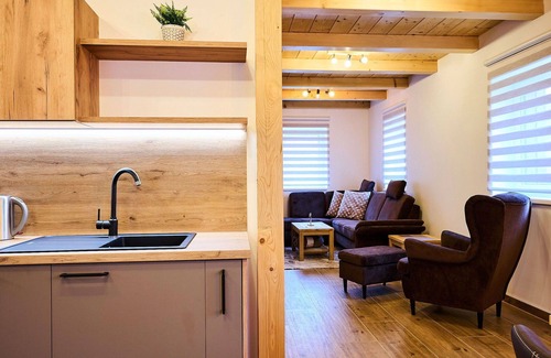 Smrzovka House | Cozy Private Villa for 5 with WIFI, Terrace & Parking