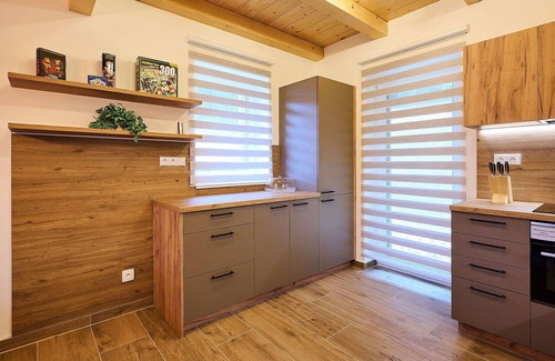 Smrzovka House | Cozy Private Villa for 5 with WIFI, Terrace & Parking