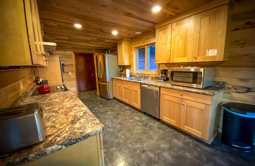 Crane Lake House | Exclusive Private Estate with Lake View in Crane Lake, MN