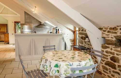 Saint-Suliac House | Inviting Private Villa for 6 with Ocean View and Pets Welcome