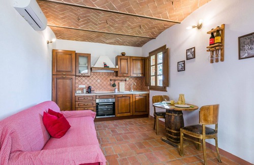 Montescudaio House | Private Villa with Panoramic Views and Essential Amenities