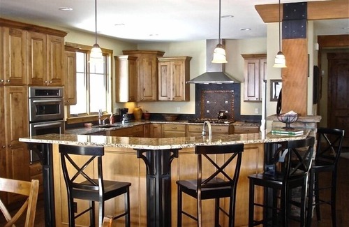 Pole Creek Meadows House | Idyllic Lodge with Spa and Scenic Views - Guest Rated 10/10