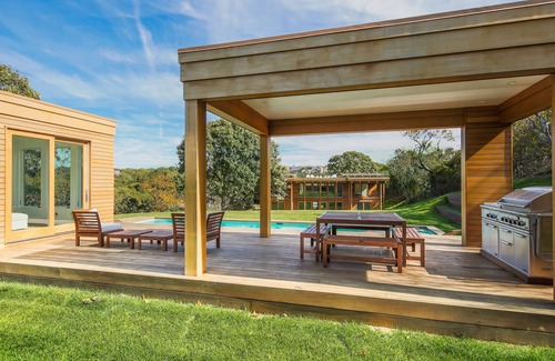 Montauk House | Private Bayfront Retreat at Culloden Point with Ocean Views