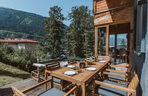 Bad Gastein House | Spacious Villa for 6 with WiFi, Terrace, and Parking