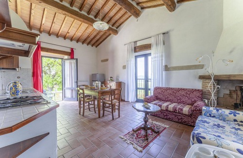 Radicondoli House | Stunning private villa for 4 people with WIFI, pool, TV, panoramic view and parking