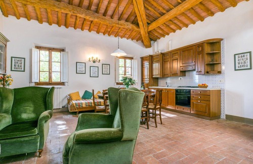 San Miniato House | Private Villa for 33 Guests with Pool and Pet-Friendly Perks