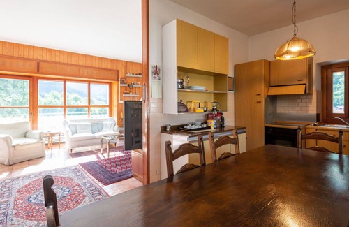 Pellizzano Villa | Inviting Private Villa for 8 with WIFI, Terrace & Pets