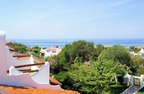 La Ciaccia House | Private Villa for 6 with Ocean Views and Pet-Friendly Perks