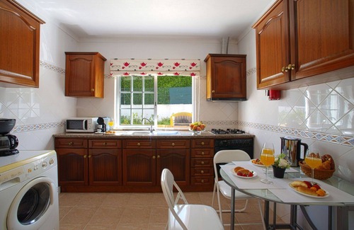 Cerro Grande House | Private Villa for 4 with Pool, WIFI & Ocean View